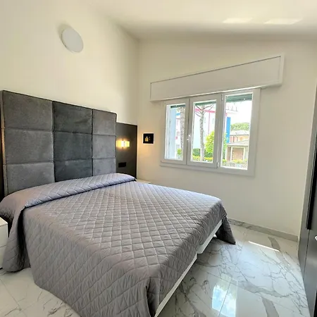 Quiet With Private Garden&bbq Villa *